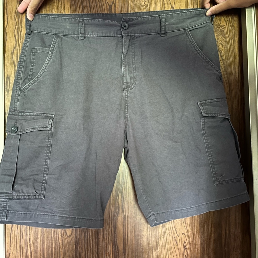 Men's Grey Cargo Shorts